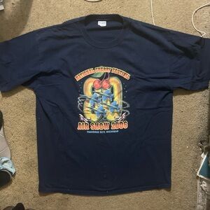 Barely worn cool tshirt